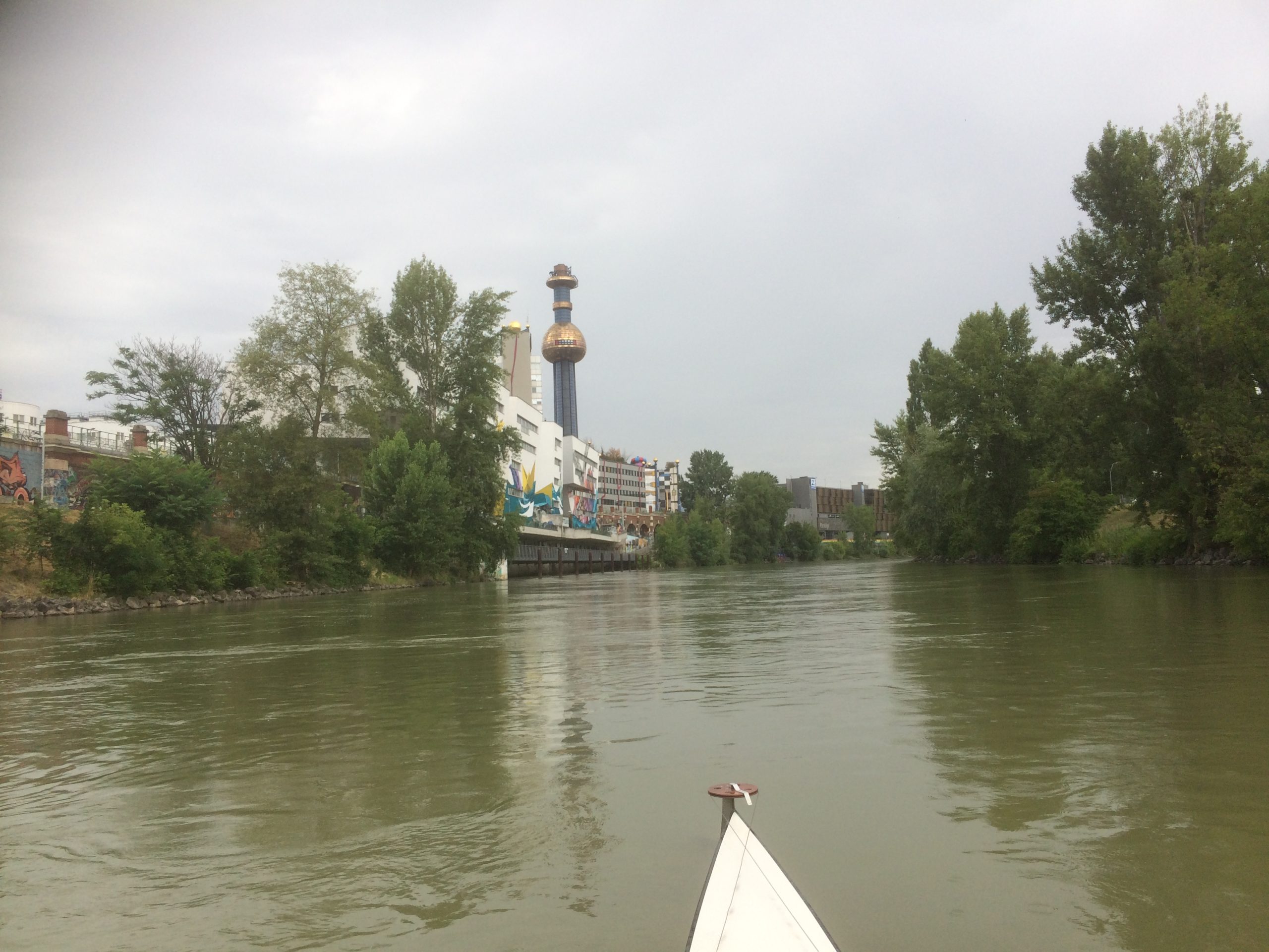 Donaukanal vom Ruderboot aus