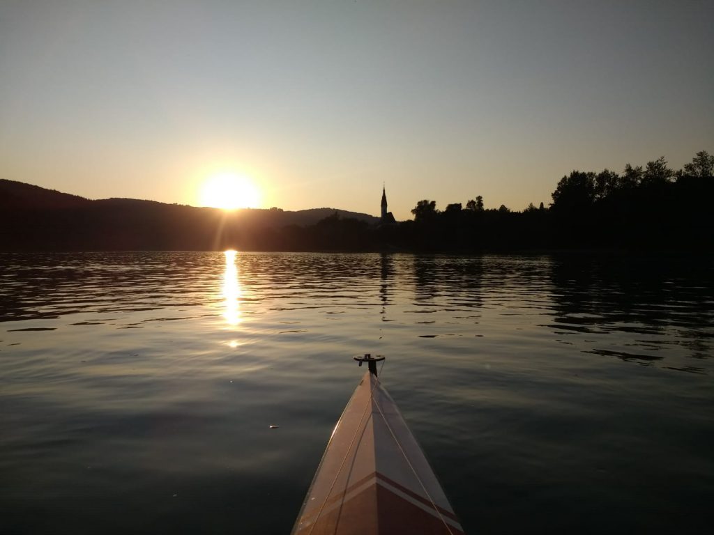 Sonnenuntergang auf der Donau bei Puchenau